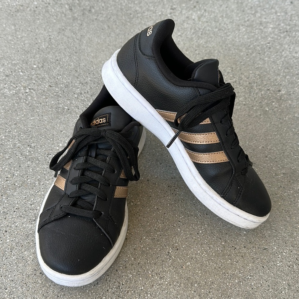 Addidas sneakers